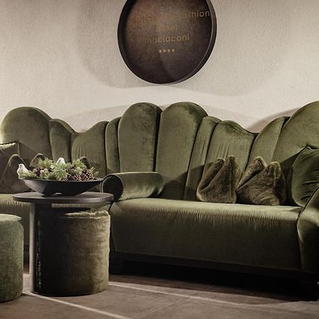 Boutique & Fashion Hotel Maciaconi - Gardenahotels Santa Cristina Val Gardena المظهر الخارجي الصورة