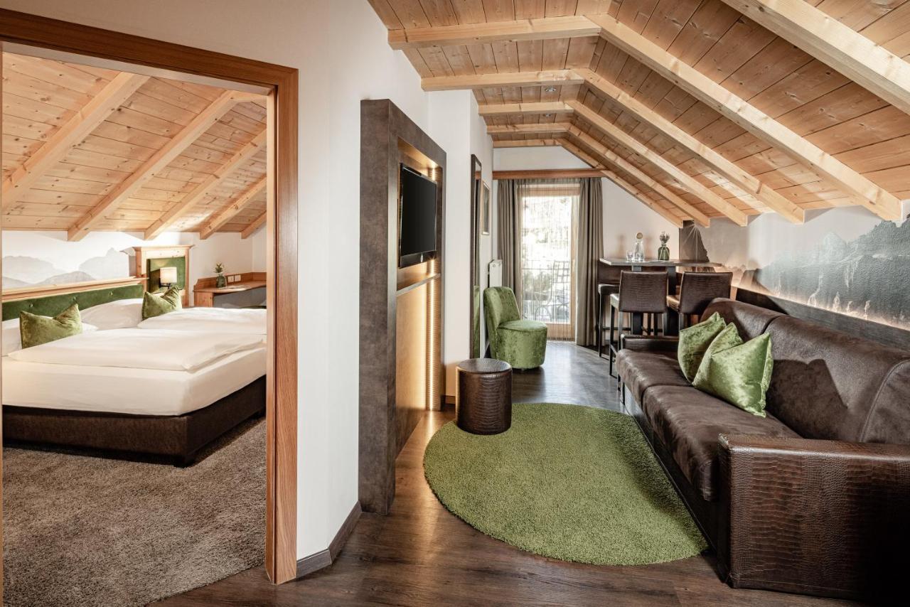 Boutique & Fashion Hotel Maciaconi - Gardenahotels Santa Cristina Val Gardena المظهر الخارجي الصورة