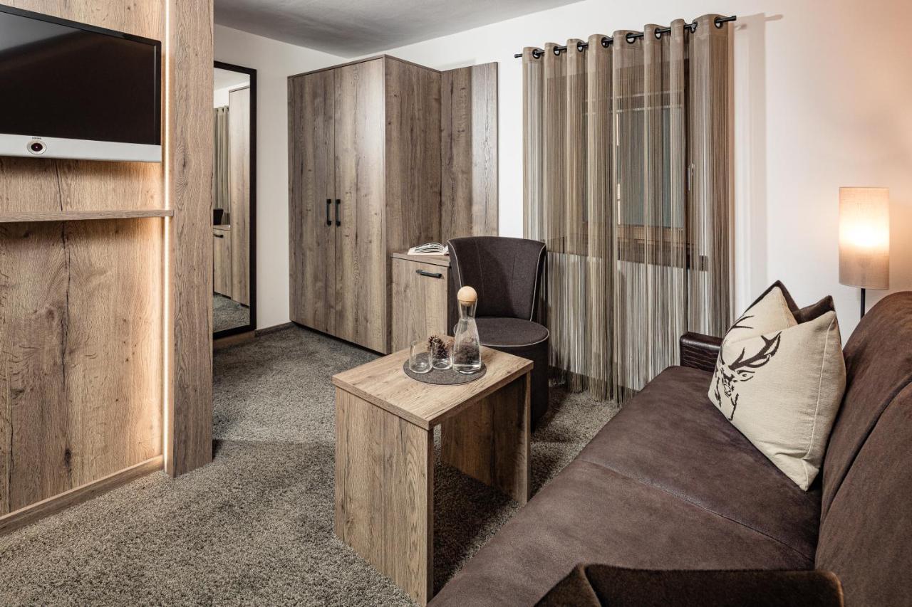Boutique & Fashion Hotel Maciaconi - Gardenahotels Santa Cristina Val Gardena المظهر الخارجي الصورة