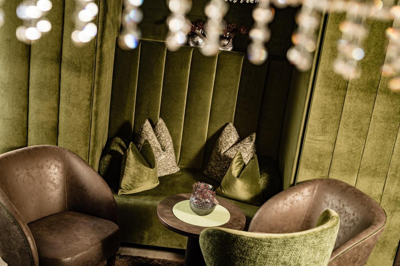 Boutique & Fashion Hotel Maciaconi - Gardenahotels Santa Cristina Val Gardena المظهر الخارجي الصورة